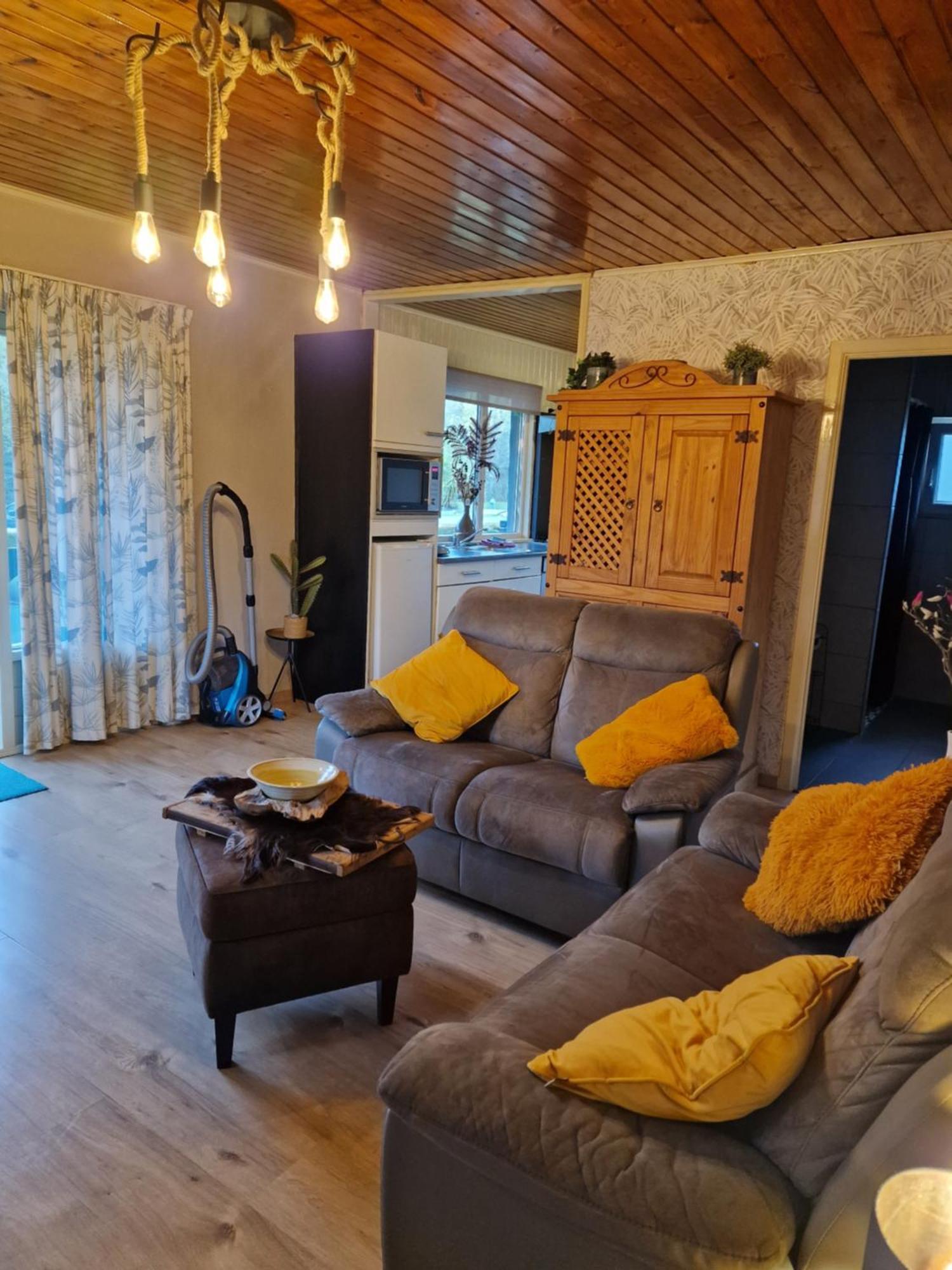 Bungalow Belle Vue - Camping International - Bomal - デュルビュイ エクステリア 写真